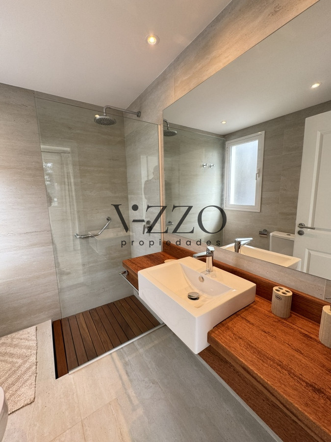 Casa ID.700/Casa-a-estrenar-en-La-Barra,-3-dormitorios,-piscina - Casa a estrenar en La Barra, 3 dormitorios, piscina
