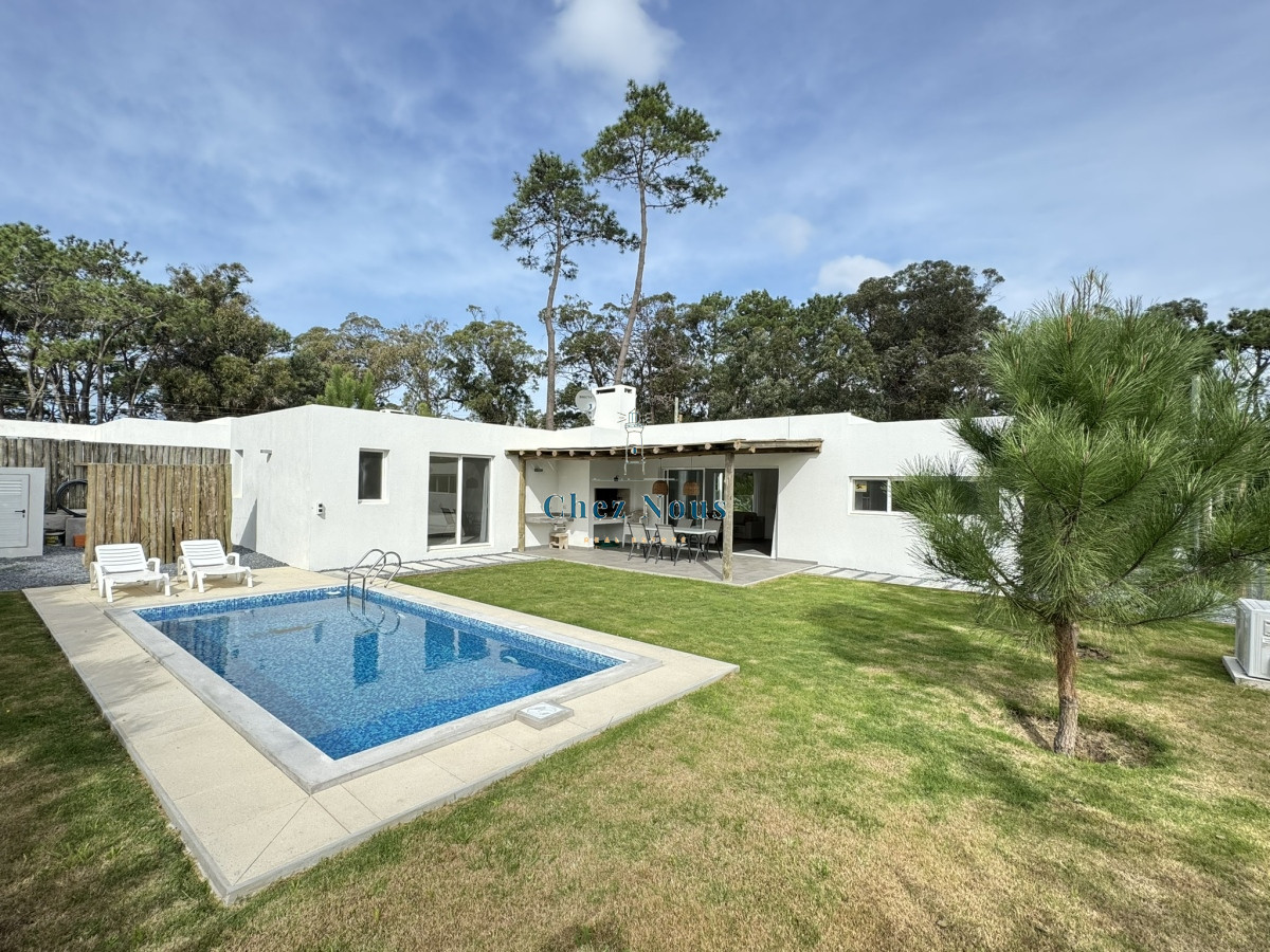 Casa ID.314 - Casa a estrenar en La Barra, 3 dormitorios, piscina