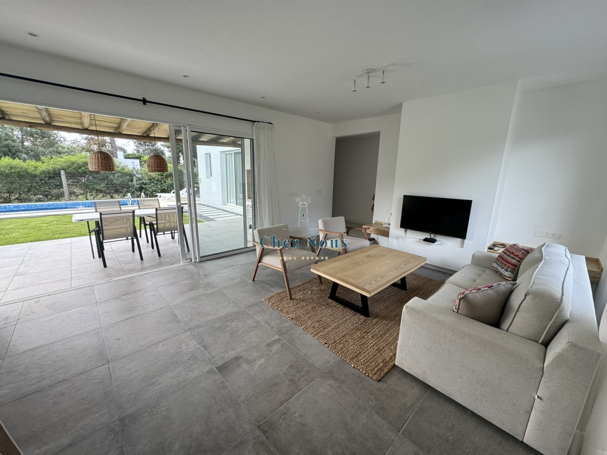 Casa ID.314 - Casa a estrenar en La Barra, 3 dormitorios, piscina