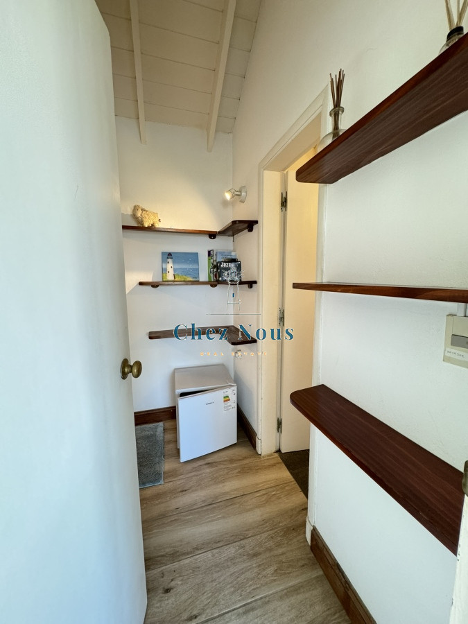 Casa ID.312 - CASA EN VENTA  MONTOYA 4 DORMITORIOS Y SERVICIO