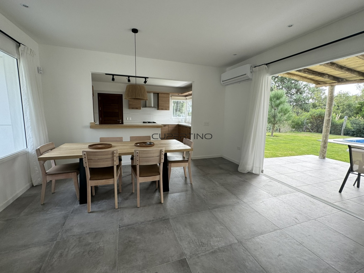 Casa a estrenar en La Barra, 3 dormitorios, piscina — foto 10