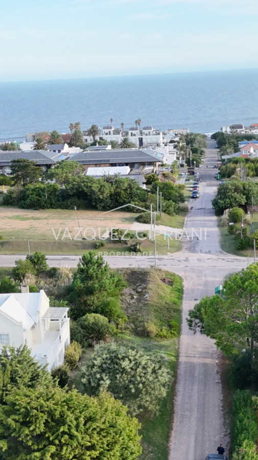 Casa ID.99 - Casa en Venta en La Barra próxima a Shopping Oh 5 dormitorios