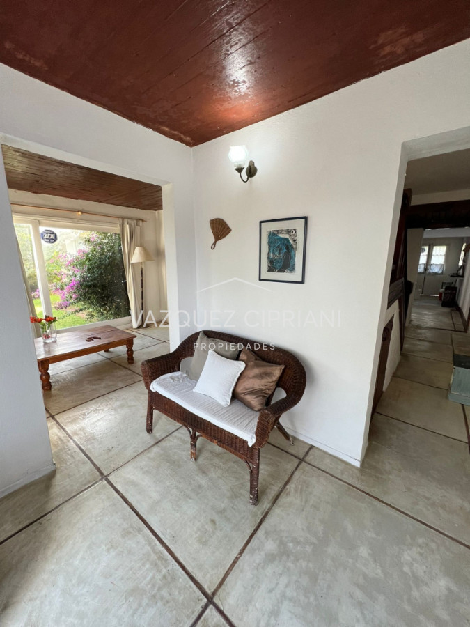 Casa ID.99 - Casa en Venta en La Barra próxima a Shopping Oh 5 dormitorios
