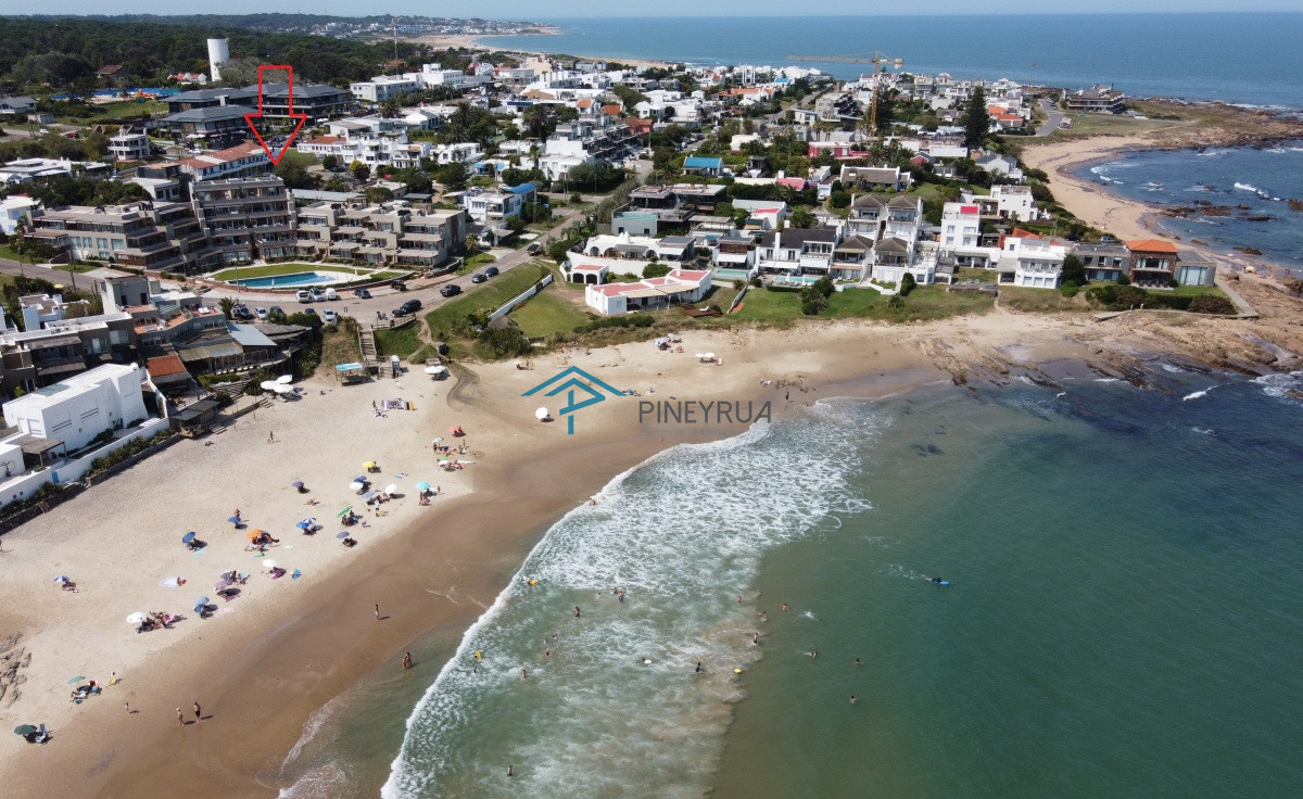 Apartamento ID.33 - PALCOS DE LA POSTA 205 - ESPECTACULAR APARTAMENTO EN VENTA FRENTE AL MAR
