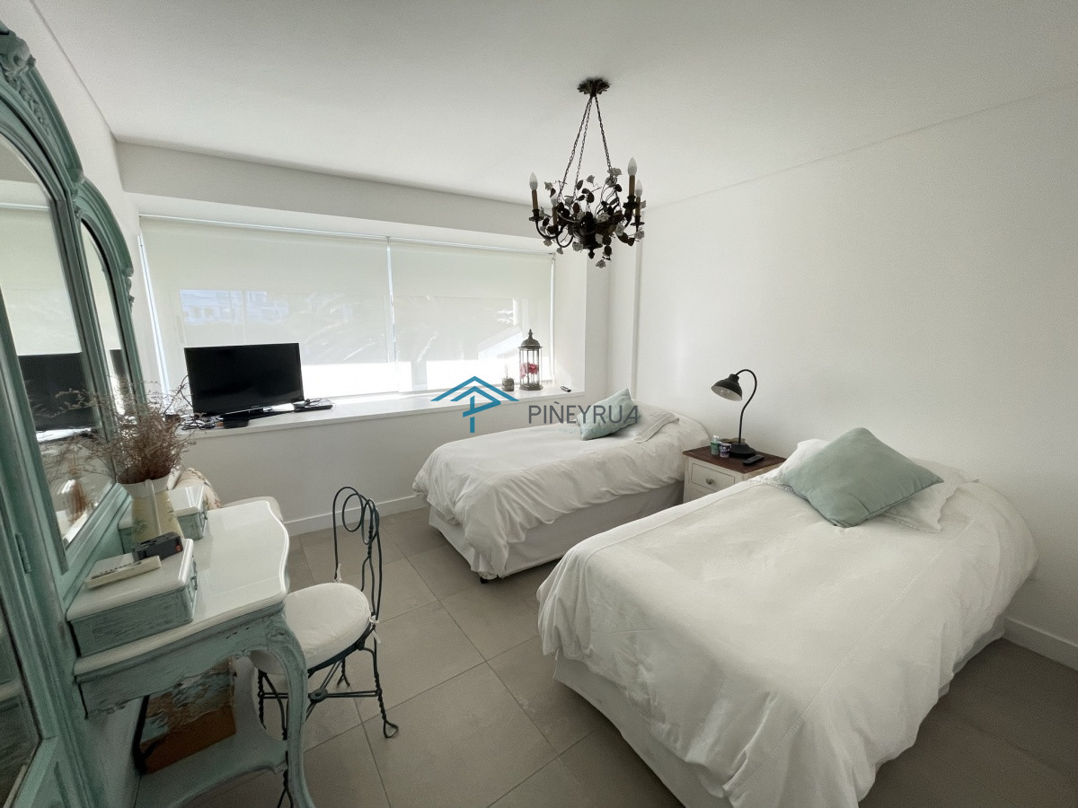 Apartamento ID.67 - EXCELENTE APARTAMENTO EN VENTA FRENTE A PLAYA MONTOYA 3 DORMITORIOS