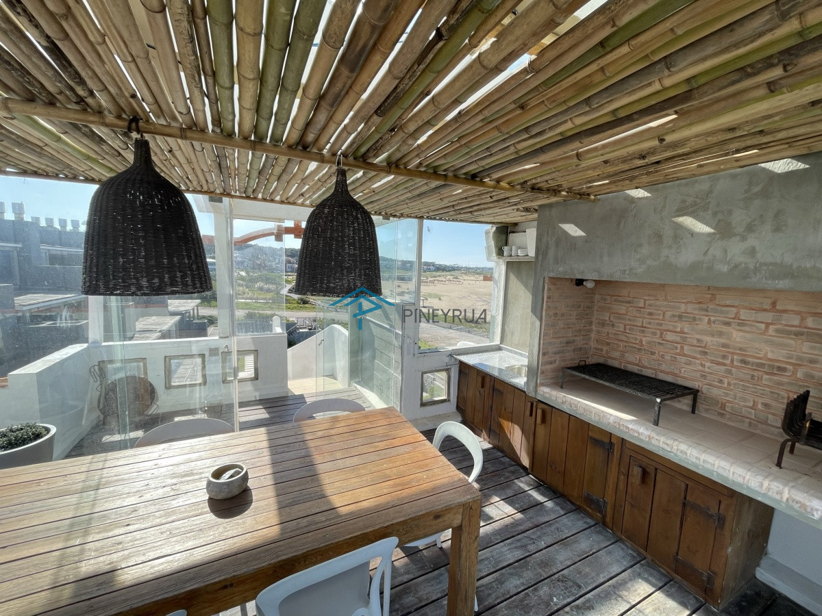 Apartamento ID.62 - EN VENTA APARTAMENTO DE DOS DORMITORIOS FRENTE A PLAYA MONTOYA