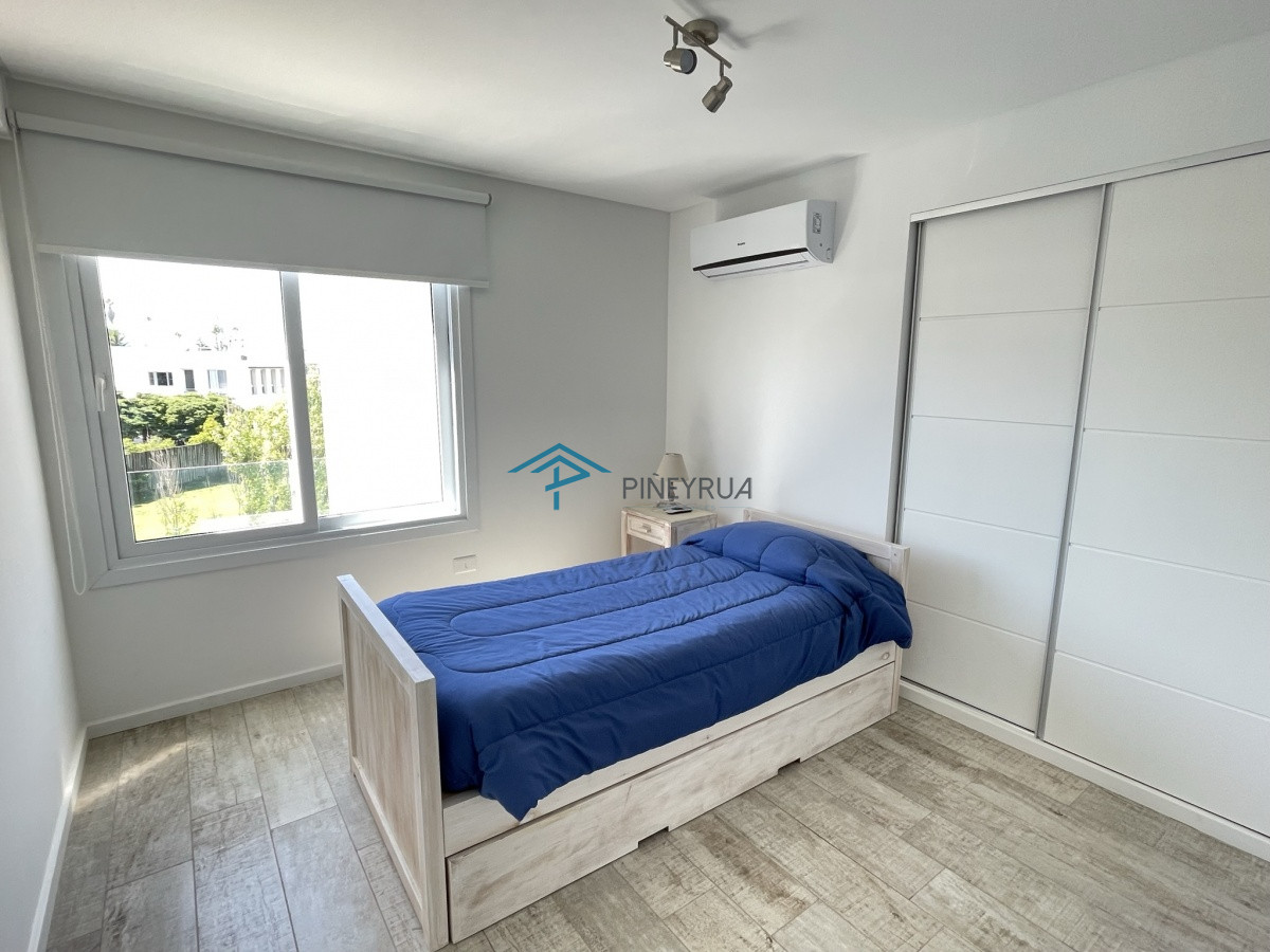 Apartamento ID.33 - PALCOS DE LA POSTA 205 - ESPECTACULAR APARTAMENTO EN VENTA FRENTE AL MAR
