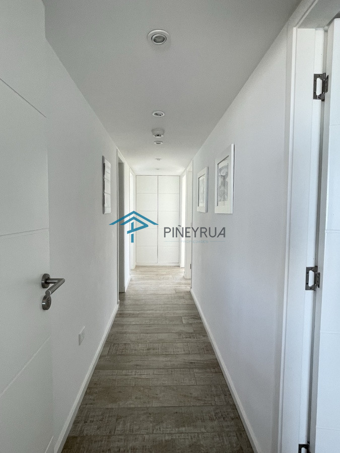Apartamento ID.33 - PALCOS DE LA POSTA 205 - ESPECTACULAR APARTAMENTO EN VENTA FRENTE AL MAR