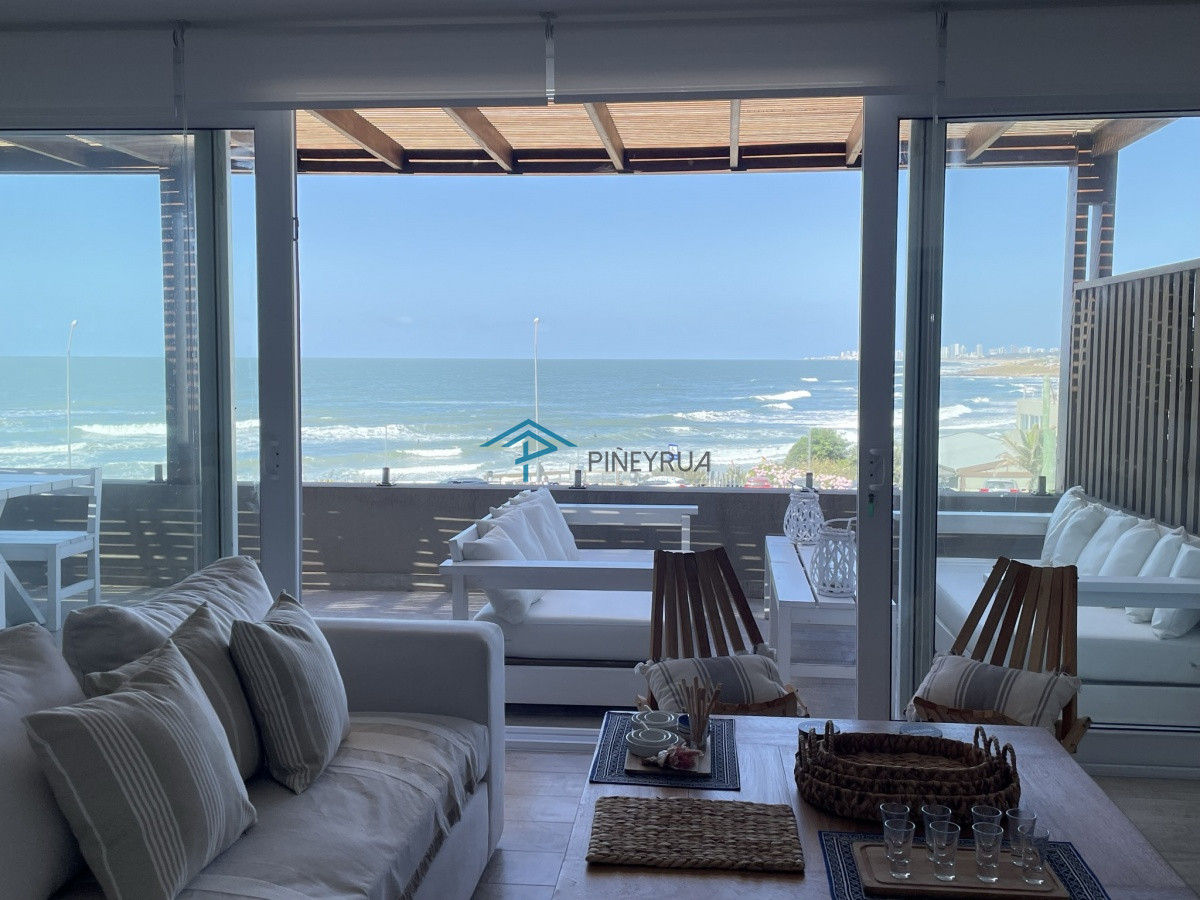 Apartamento ID.33 - PALCOS DE LA POSTA 205 - ESPECTACULAR APARTAMENTO EN VENTA FRENTE AL MAR