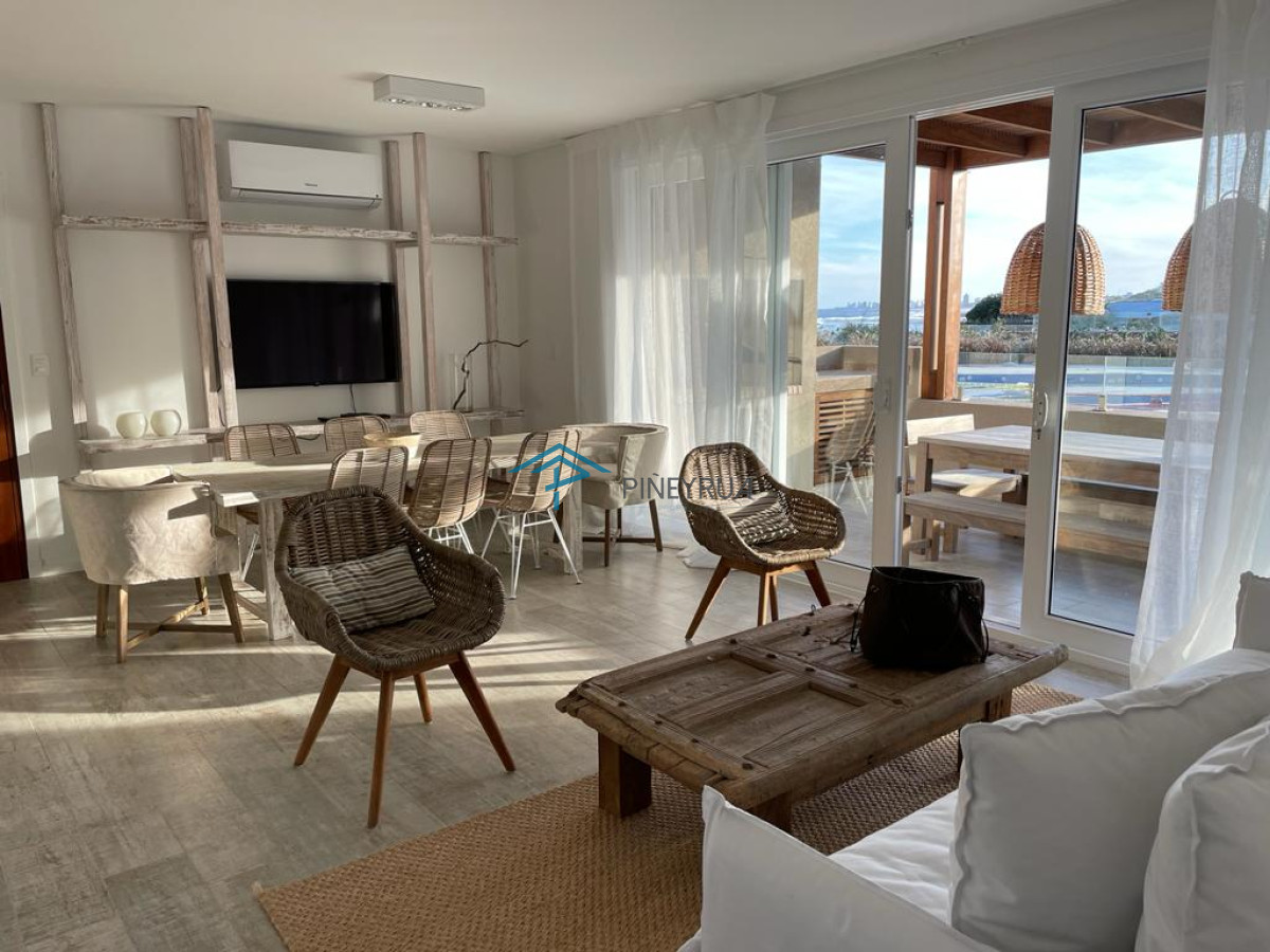 Apartamento ID.253 - PALCOS DE LA POSTA 04 APARTAMENTO EN VENTA FRENTE AL MAR EN LA BARRA