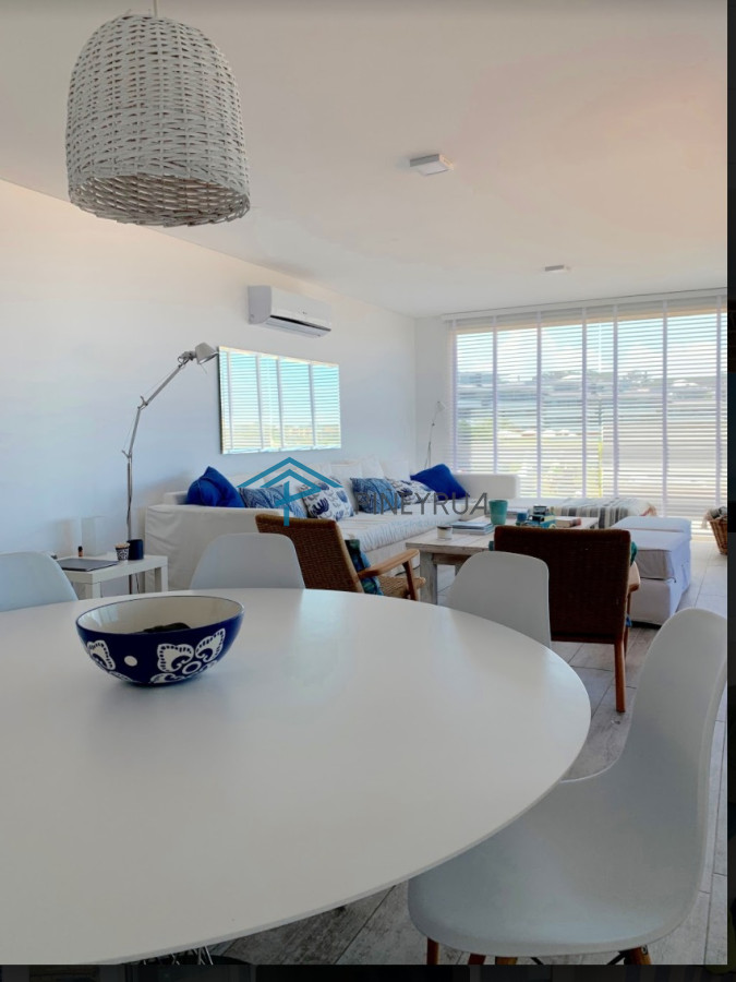Apartamento ID.35 - APARTAMENTO EN VENTA FRENTE A PLAYA MONTOYA 4 DORMITORIOS