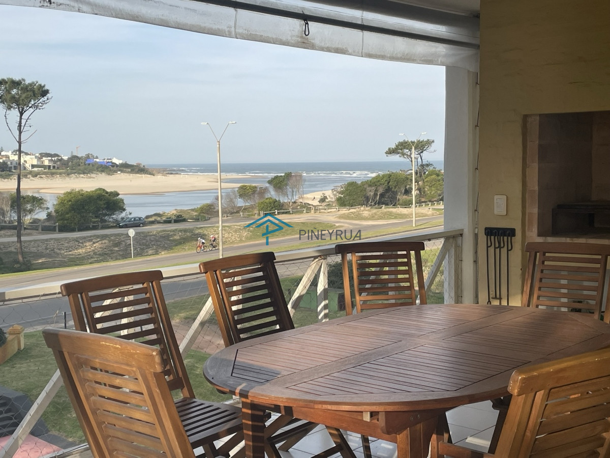 Apartamento ID.169 - APARTAMENTO EN VENTA SOBRE LA BRAVA, EDIFICIO PINARES DE LA BARRA 