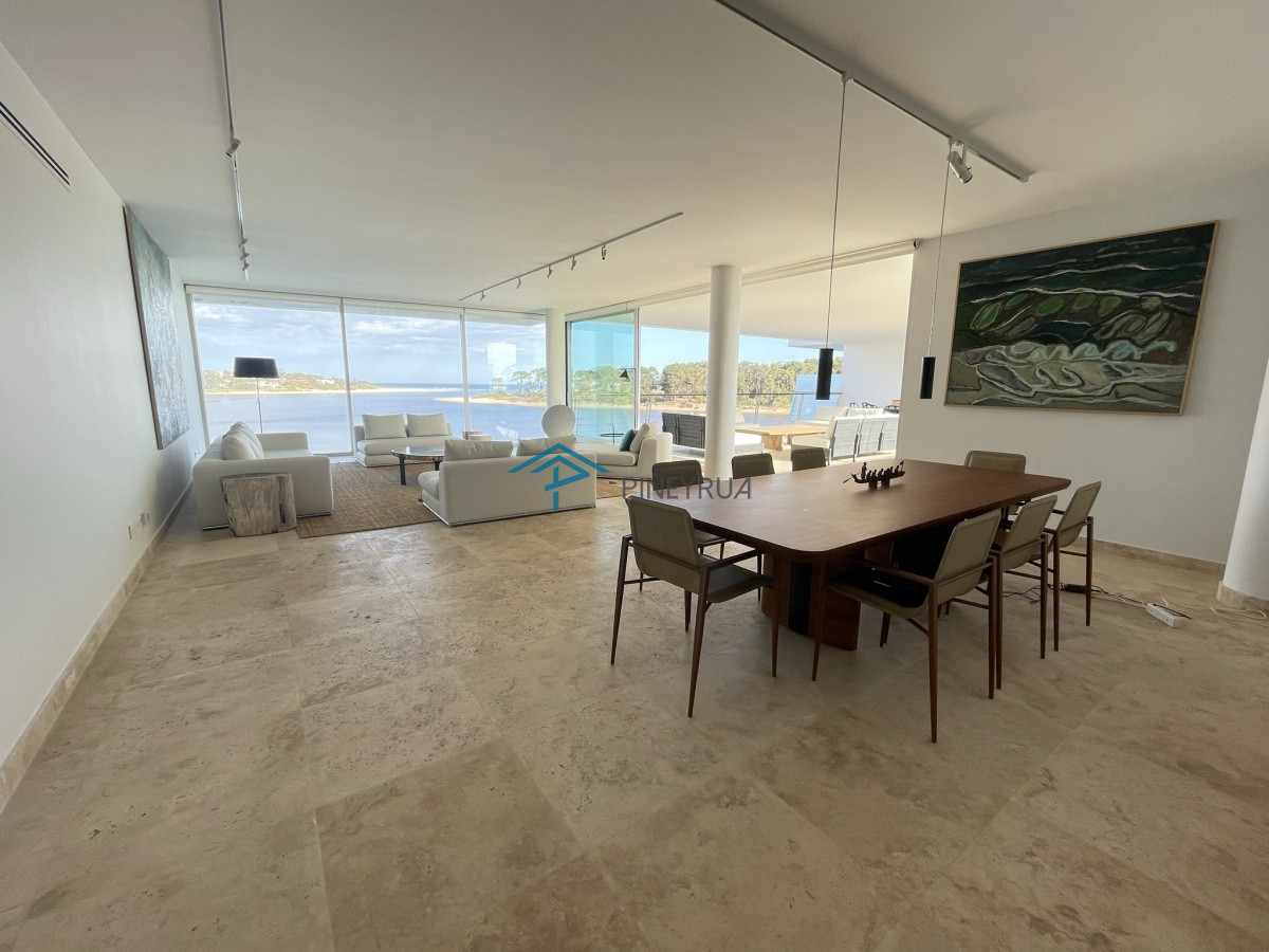 Apartamento ID.76 - APARTAMENTO EN VENTA EN EDIFICIO DELAMAR EXCELENTES VISTAS 4 DORMITORIOS