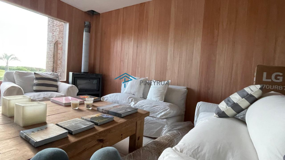 Apartamento ID.195 - APARTAMENTO EN VENTA EN MANANTIALES, PRIMERA LINEA 3 DORMITORIOS