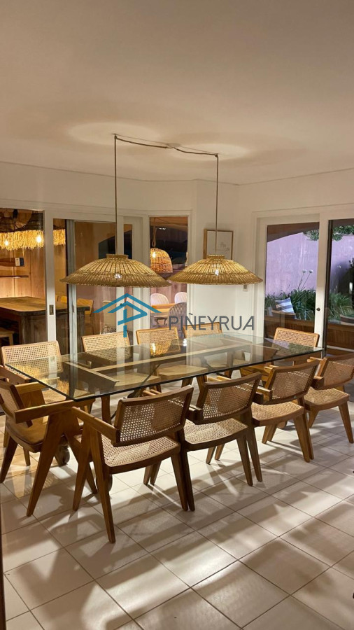 APARTAMENTO EN VENTA EN MANANTIALES, PRIMERA LINEA 3 DORMITORIOS