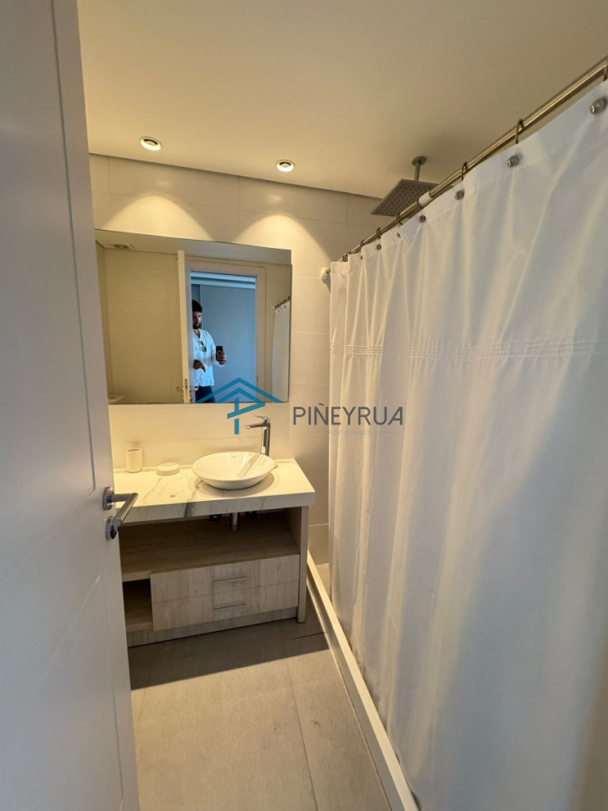 Manantiales, primera línea, 2 suites, terraza al frente con vista al mar.