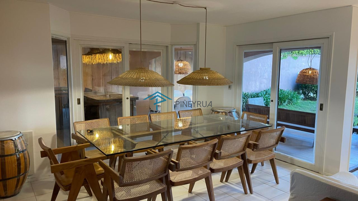 Apartamento ID.195 - APARTAMENTO EN VENTA EN MANANTIALES, PRIMERA LINEA 3 DORMITORIOS