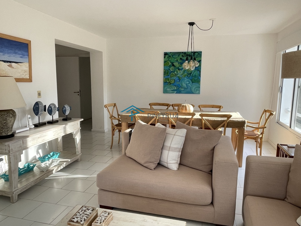 Apartamento ID.169 - APARTAMENTO EN VENTA SOBRE LA BRAVA, EDIFICIO PINARES DE LA BARRA 