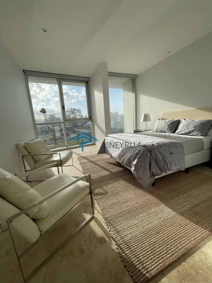Apartamento ID.76 - APARTAMENTO EN VENTA EN EDIFICIO DELAMAR EXCELENTES VISTAS 4 DORMITORIOS