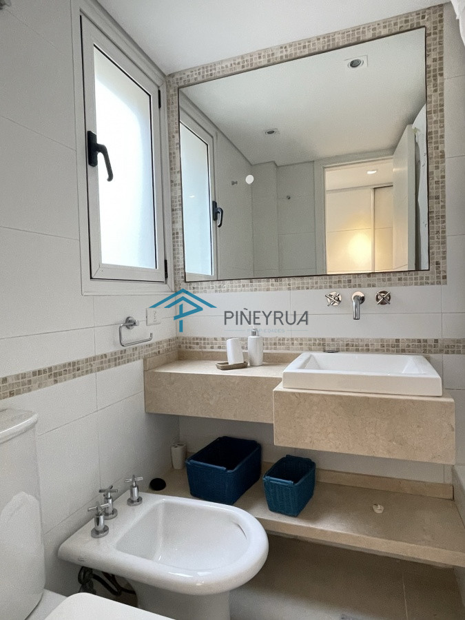 APARTAMENTO EN ALQUILER EN EDIFICIO BAHÍA DE MONTOYA 3 DORMITORIO