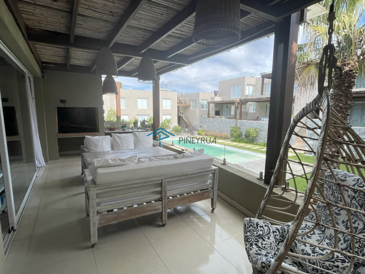 APARTAMENTO EN ALQUILER EN EDIFICIO BAHÍA DE MONTOYA 3 DORMITORIO