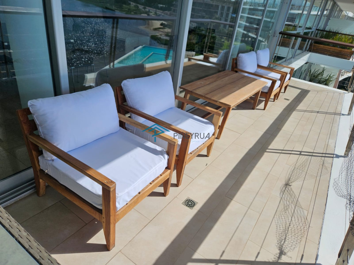 La Barra, Apartamento de 3 dormitorios en Venta, con vista a la desembocadura.