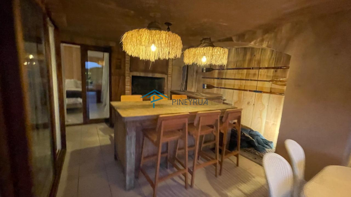 APARTAMENTO EN VENTA EN MANANTIALES, PRIMERA LINEA 3 DORMITORIOS