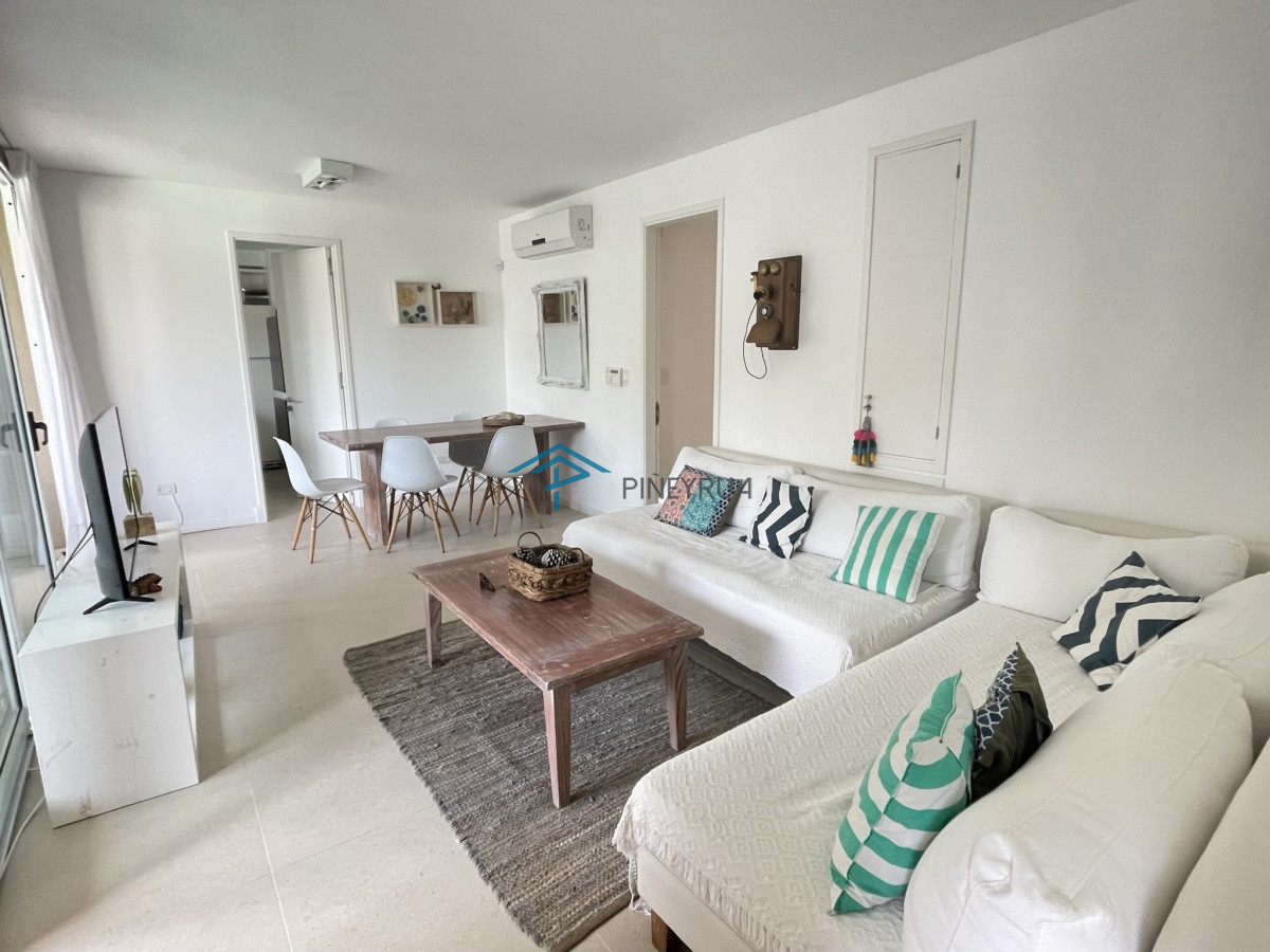 APARTAMENTO EN ALQUILER EN EDIFICIO BAHÍA DE MONTOYA 3 DORMITORIO