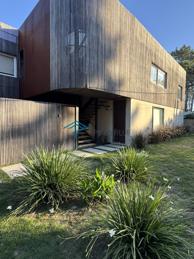 Apartamento en venta en La Juanita 1 dormitorio 