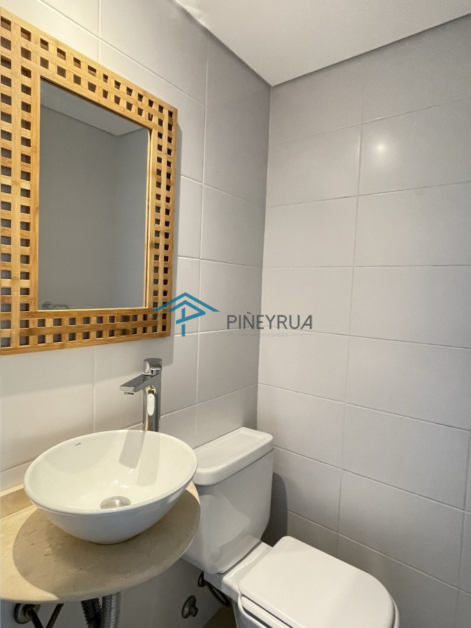 APARTAMENTO EN ALQUILER EN EDIFICIO BAHIA DE MONTOYA 3 DORMITORIOS