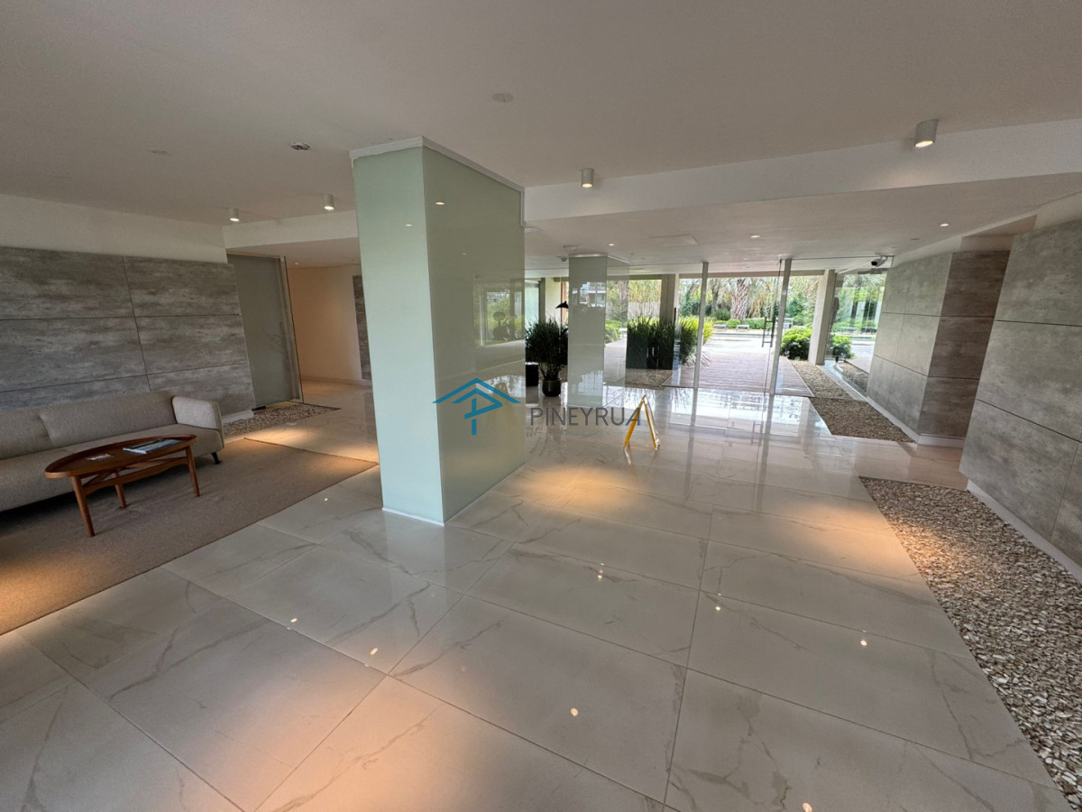 Manantiales, primera línea, 2 suites, terraza al frente con vista al mar.