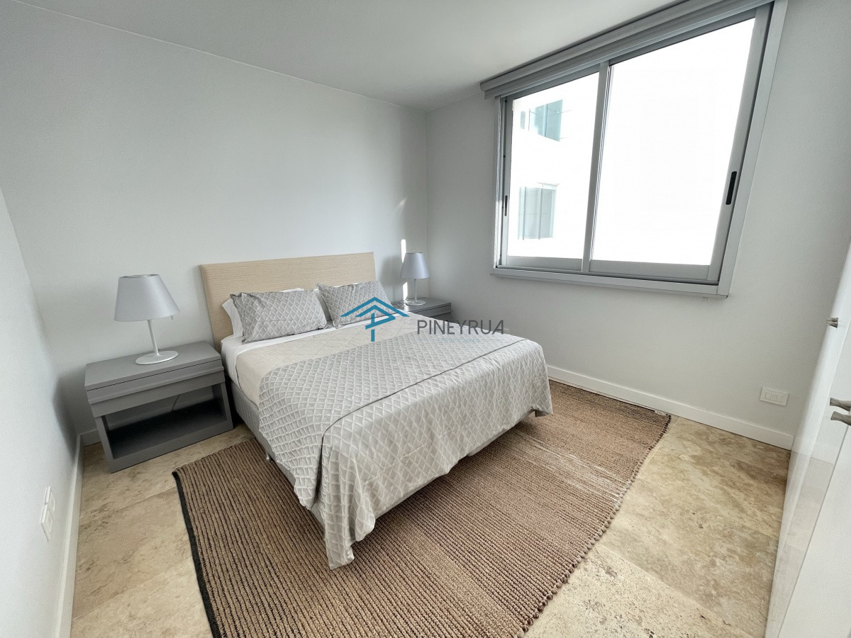 Apartamento ID.76 - APARTAMENTO EN VENTA EN EDIFICIO DELAMAR EXCELENTES VISTAS 4 DORMITORIOS