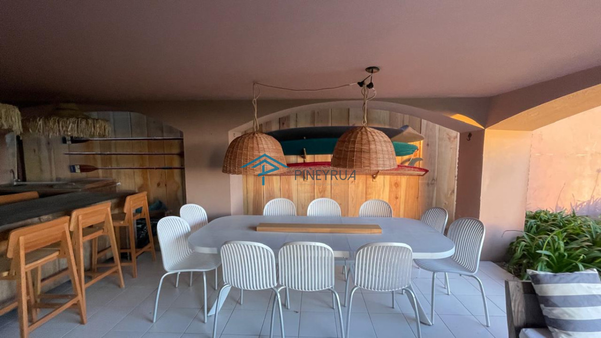 APARTAMENTO EN VENTA EN MANANTIALES, PRIMERA LINEA 3 DORMITORIOS