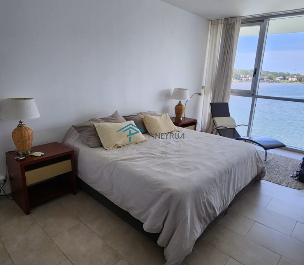 La Barra, Apartamento de 3 dormitorios en Venta, con vista a la desembocadura.