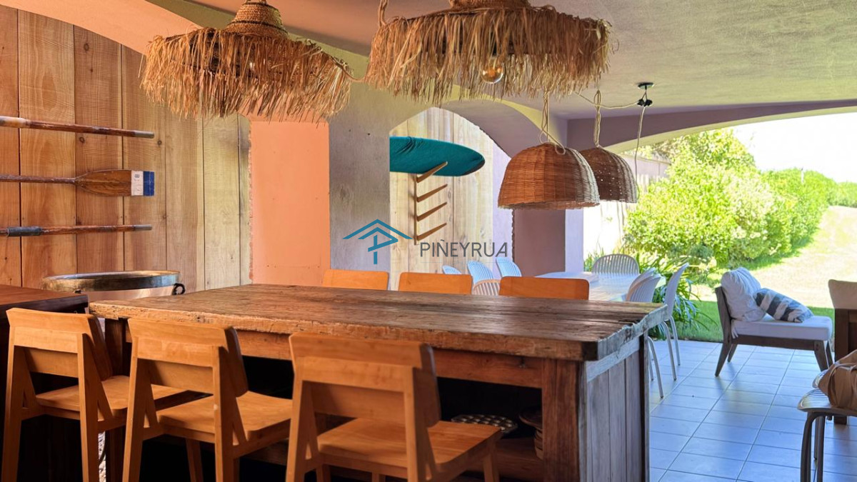 APARTAMENTO EN VENTA EN MANANTIALES, PRIMERA LINEA 3 DORMITORIOS