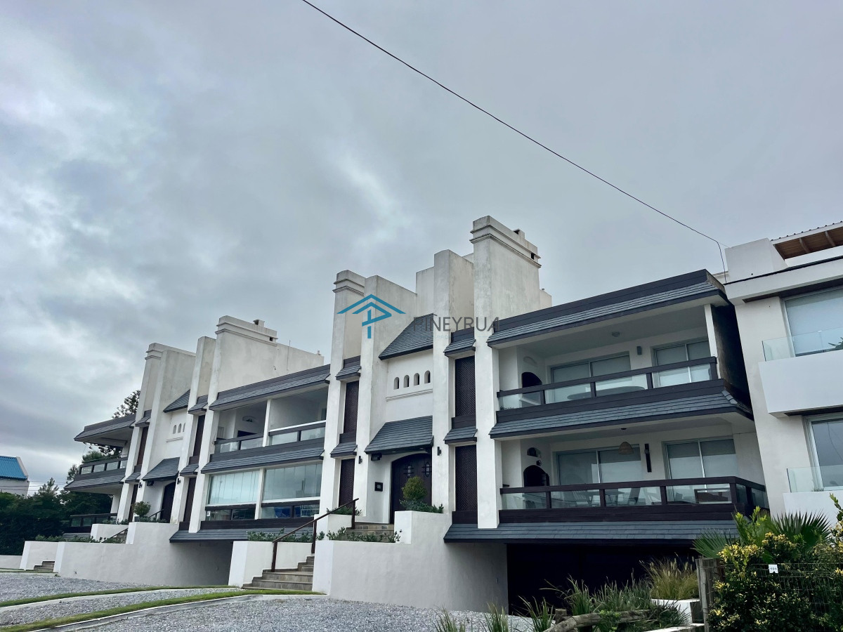 Apartamento ID.164 - APARTAMENTO EN VENTA A PASOS DE PLAYA MONTOYA 3 DORMITORIOS