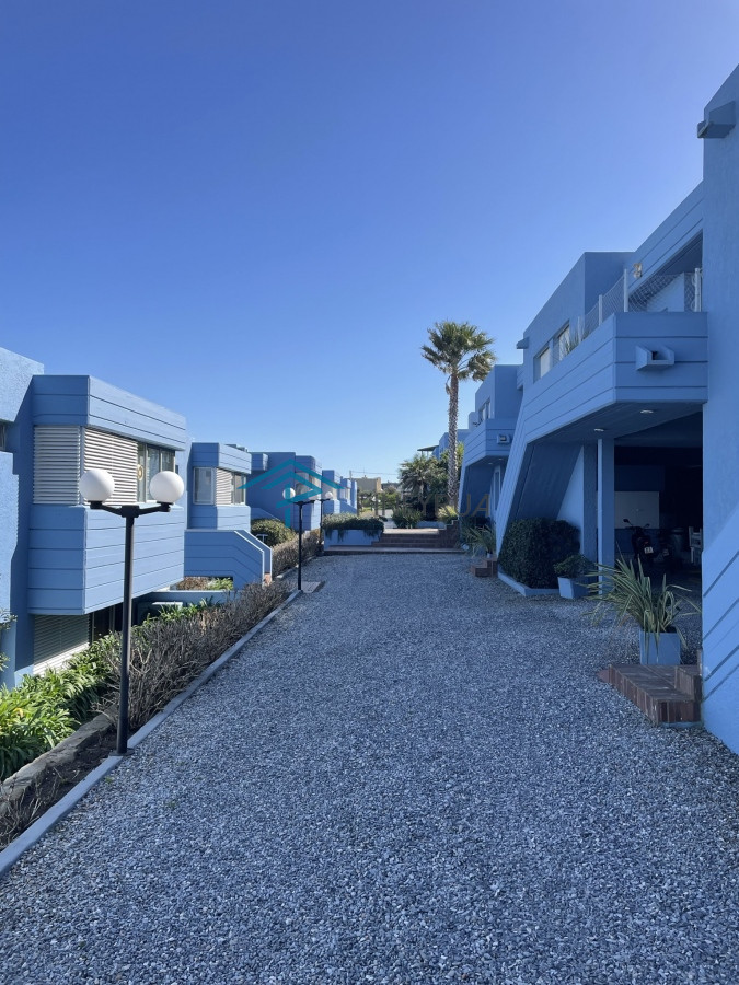 APARTAMENTO EN VENTA EN MANANTIALES A PASOS DE PLAYA BIKINI 2 DORM