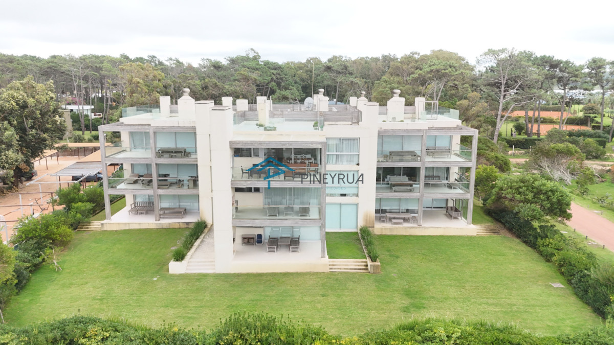 Residencias del Mar apartamento en Laguna Blanca.