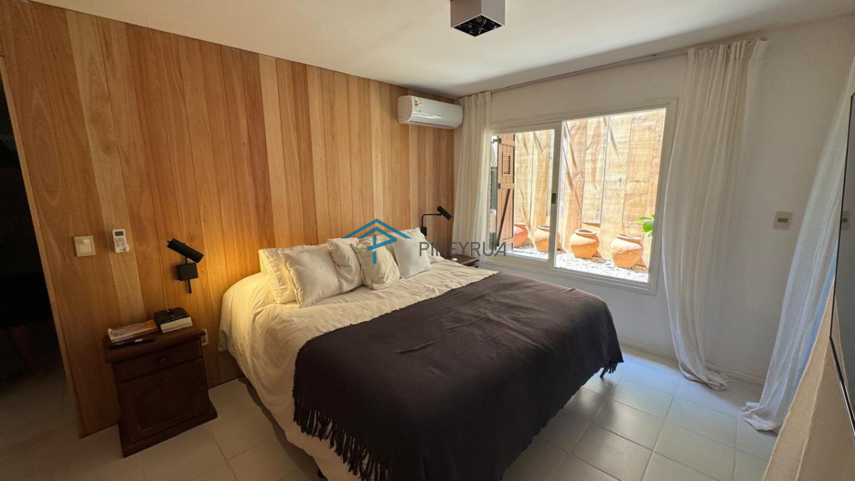 APARTAMENTO EN VENTA EN MANANTIALES, PRIMERA LINEA 3 DORMITORIOS