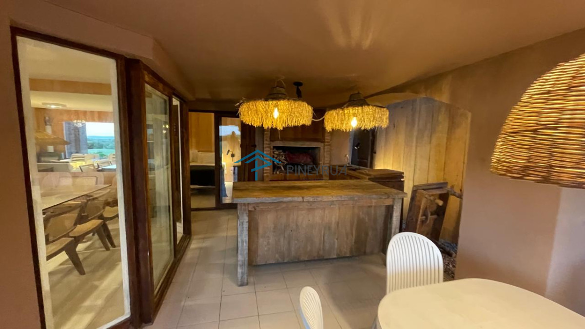Apartamento ID.195 - APARTAMENTO EN VENTA EN MANANTIALES, PRIMERA LINEA 3 DORMITORIOS