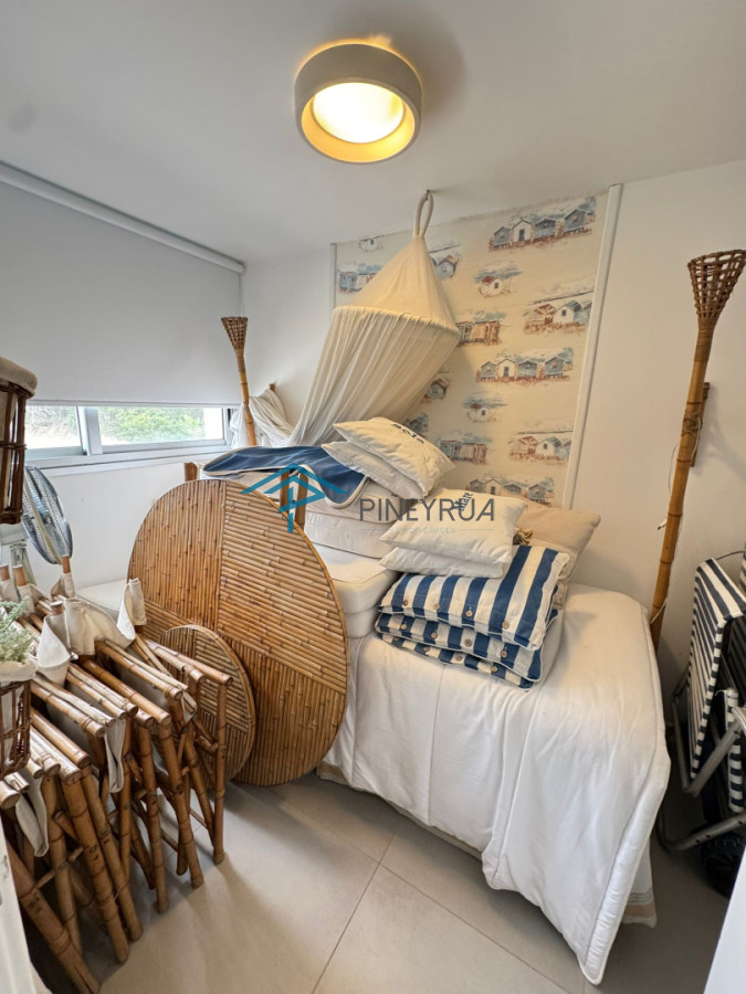 Apartamento en Venta en Brava, primera línea. 3 suites, dep. servicio. Full amenities