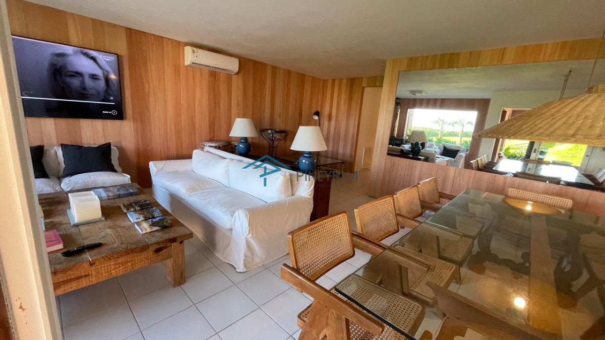 APARTAMENTO EN VENTA EN MANANTIALES, PRIMERA LINEA 3 DORMITORIOS