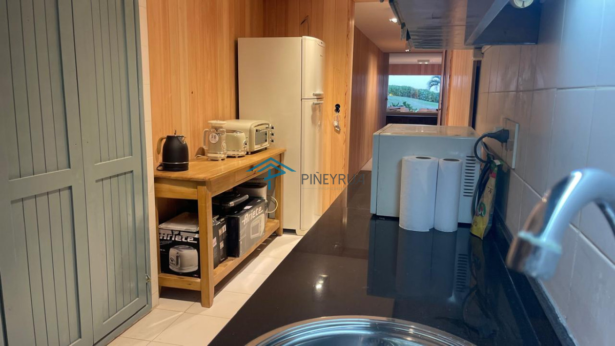 Apartamento ID.195 - APARTAMENTO EN VENTA EN MANANTIALES, PRIMERA LINEA 3 DORMITORIOS