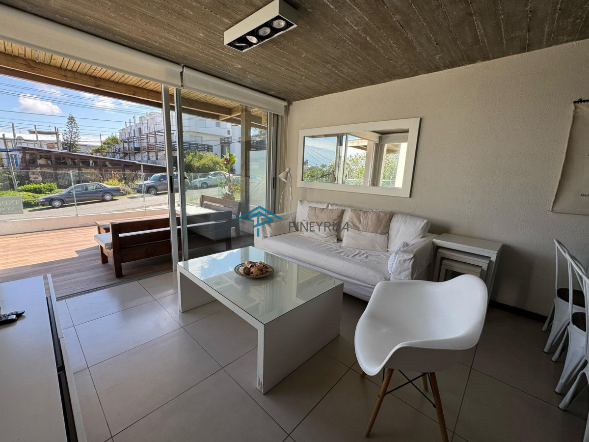 Apartamento ID.63 - APARTAMENTO EN VENTA EN LA BARRA MUY BUENA UBICACION 3 DORMITORIOS