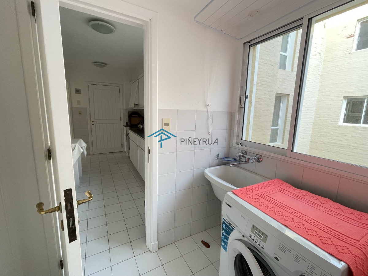 Apartamento ID.169 - APARTAMENTO EN VENTA SOBRE LA BRAVA, EDIFICIO PINARES DE LA BARRA 