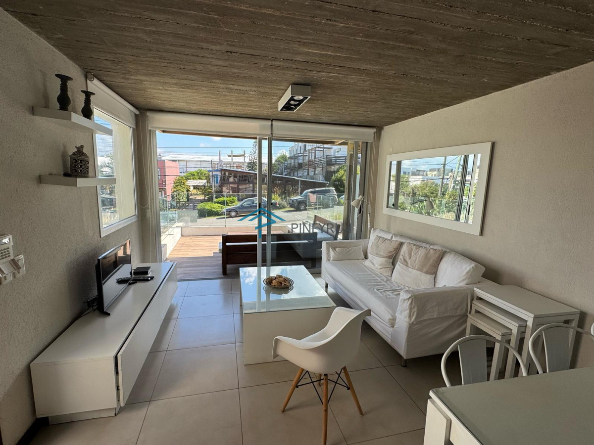 Apartamento ID.63 - APARTAMENTO EN VENTA EN LA BARRA MUY BUENA UBICACION 3 DORMITORIOS