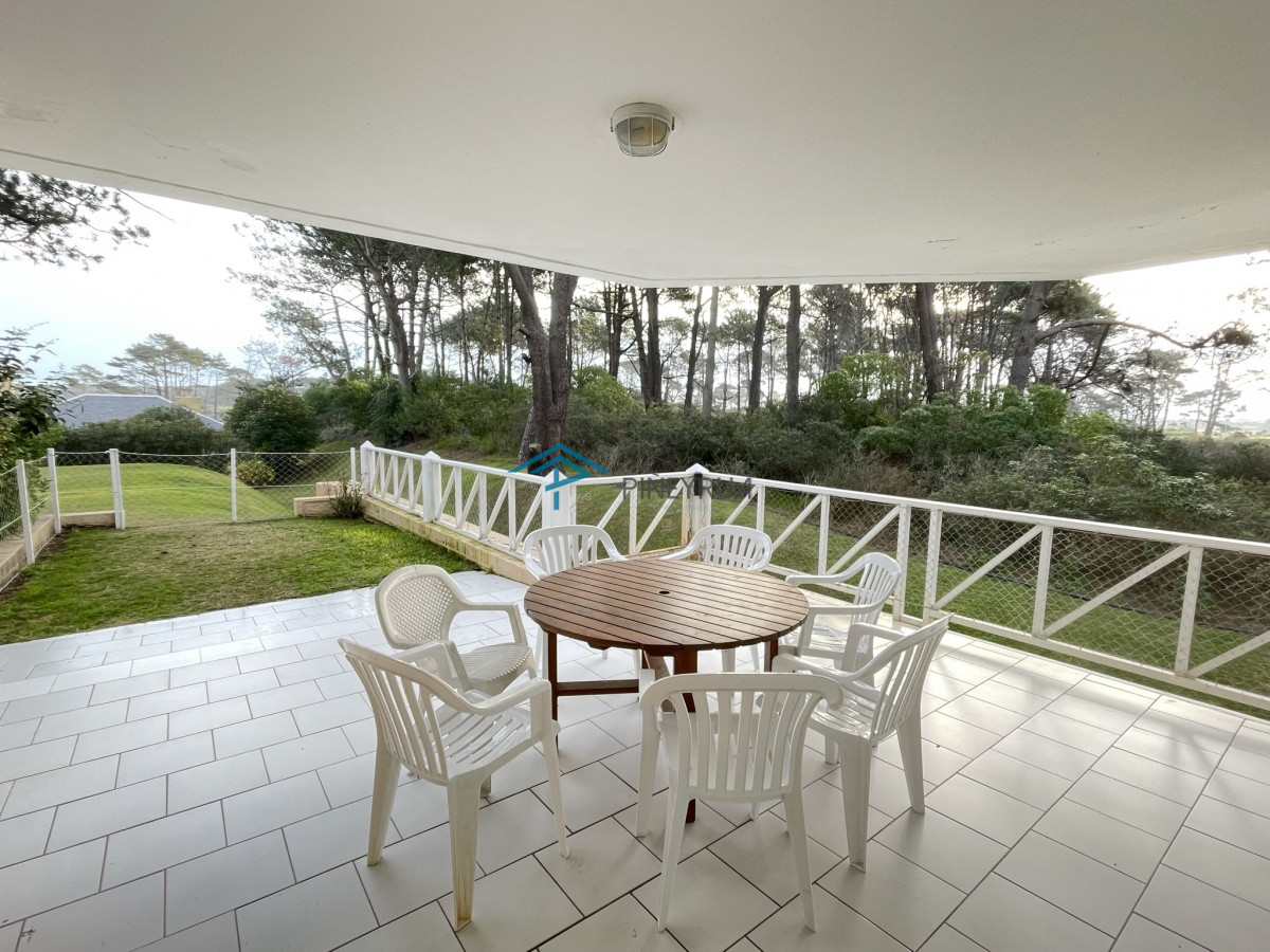 Apartamento ID.168 - APARTAMENTO EN VENTA EN EDIFICIO PINARES DE LA BARRA 3 DORMITORIOS