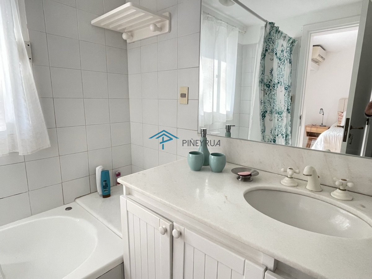 Apartamento ID.169 - APARTAMENTO EN VENTA SOBRE LA BRAVA, EDIFICIO PINARES DE LA BARRA 