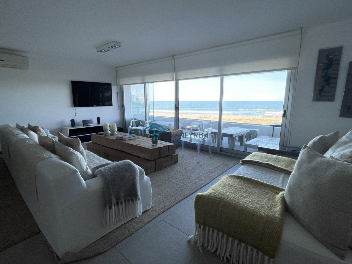Apartamento ID.67 - EXCELENTE APARTAMENTO EN VENTA FRENTE A PLAYA MONTOYA 3 DORMITORIOS
