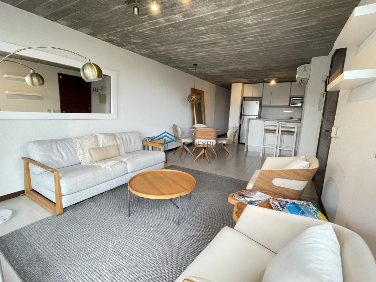 Apartamento ID.159 - APARTAMENTO EN VENTA, MUY BUENA UBICACION EN LA BARRA 3 DORMITORIOS